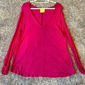 Free People L Fuchsia Long Sleeve V-neck Low-High Tee